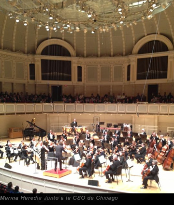 Imagen Marina Heredia junto a la CSO de Chicago 2013